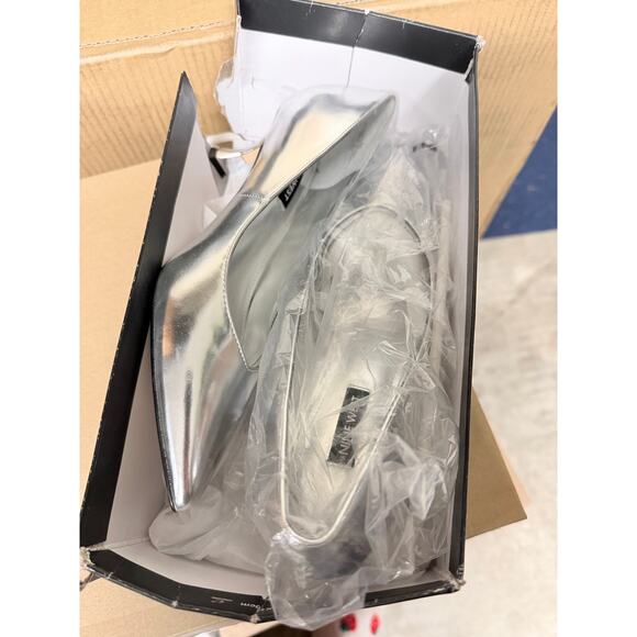 Nine West Ariella Silver Heels - Picture 5 of 6